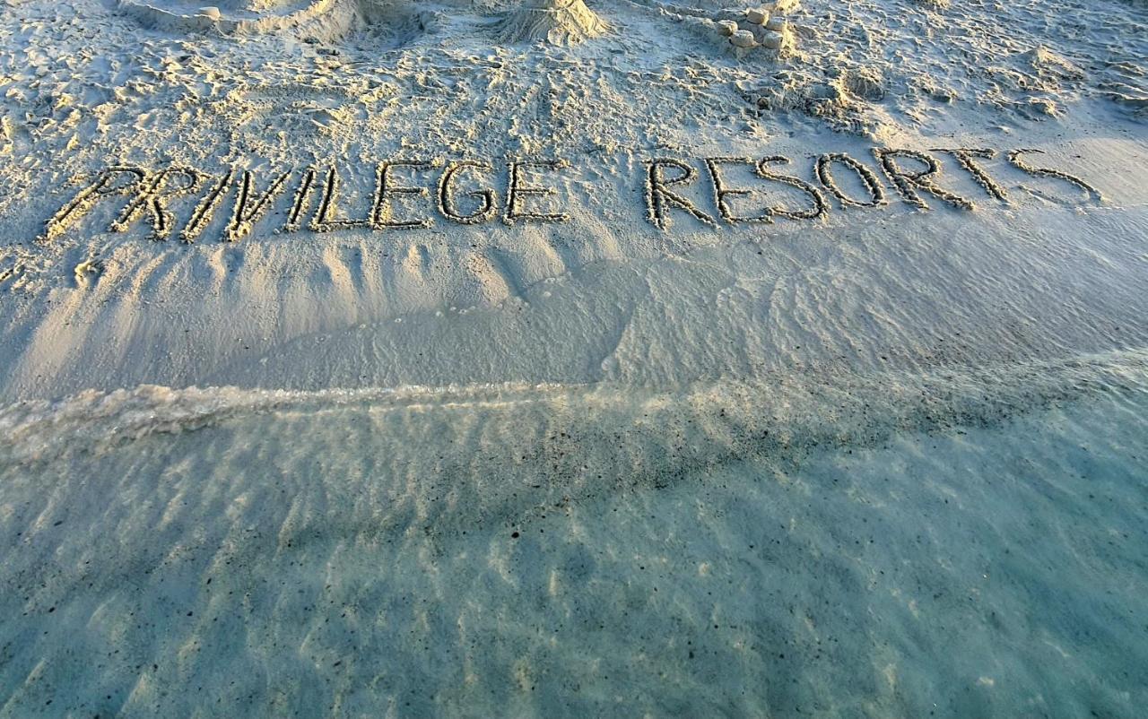 Privilege Resorts Exclusive Camping Villas 셀스 외부 사진